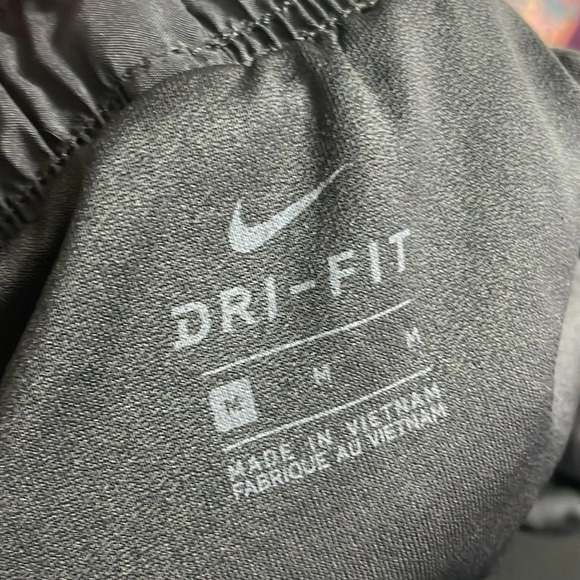 Nike Dri-FIT Black Tempo Shorts Size medium - Picture 5 of 5